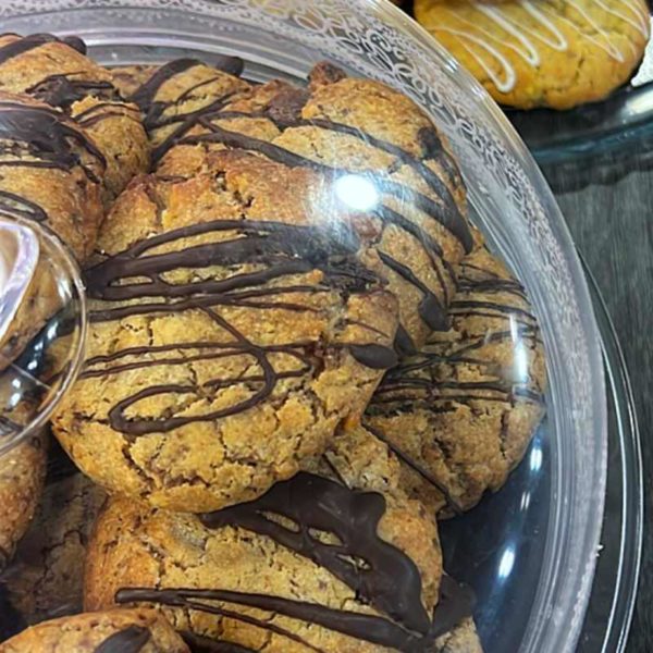 Surtido de galletas Crumb Cookies colaboración con Qué dulce Cakes Jaén